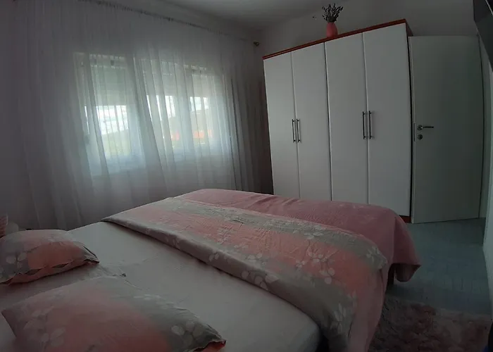 Cobanov Josipa דירה *